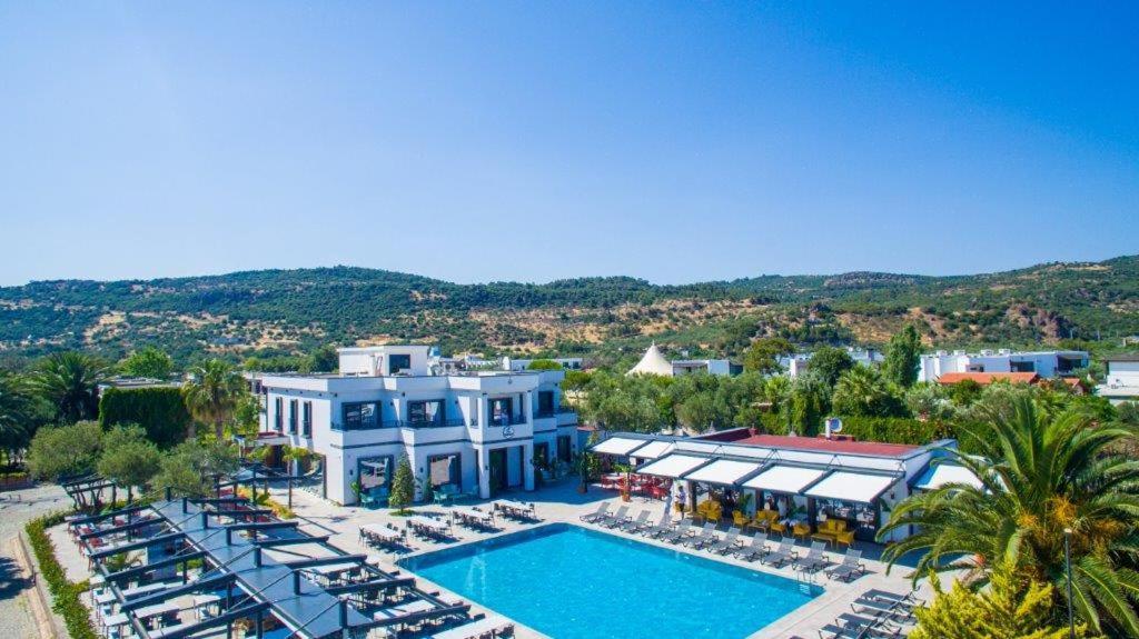 Club Kavala Beach Hotel Assos Екстериор снимка